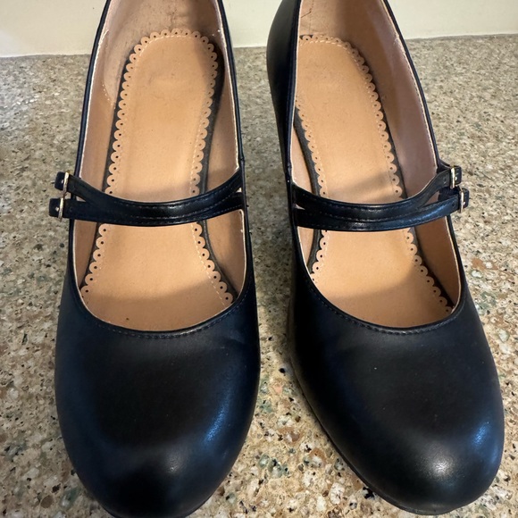 Journee Collection Black Mary Jane Heels - Picture 1 of 5